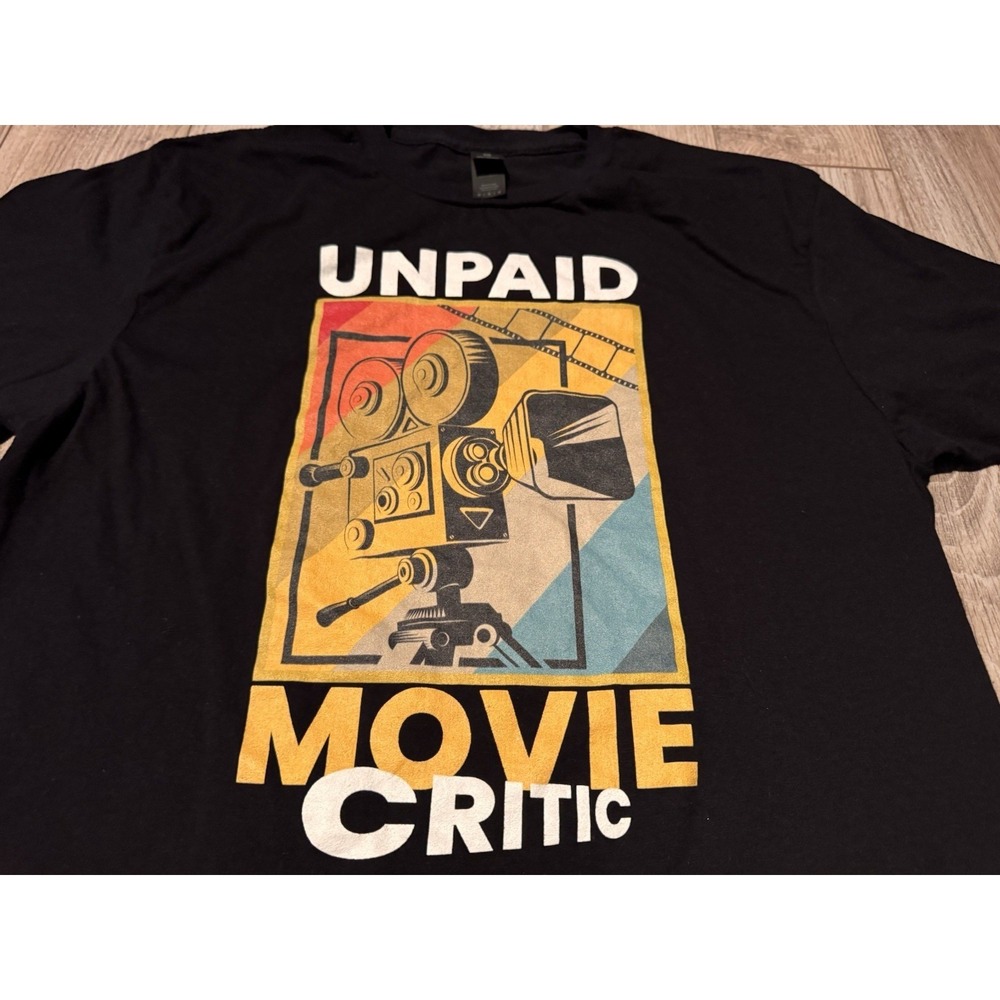 Gildan‎ Softstyle Unpaid Movie Critic Graphic T Shirt Mens Medium Black - Picture 2 of 7
